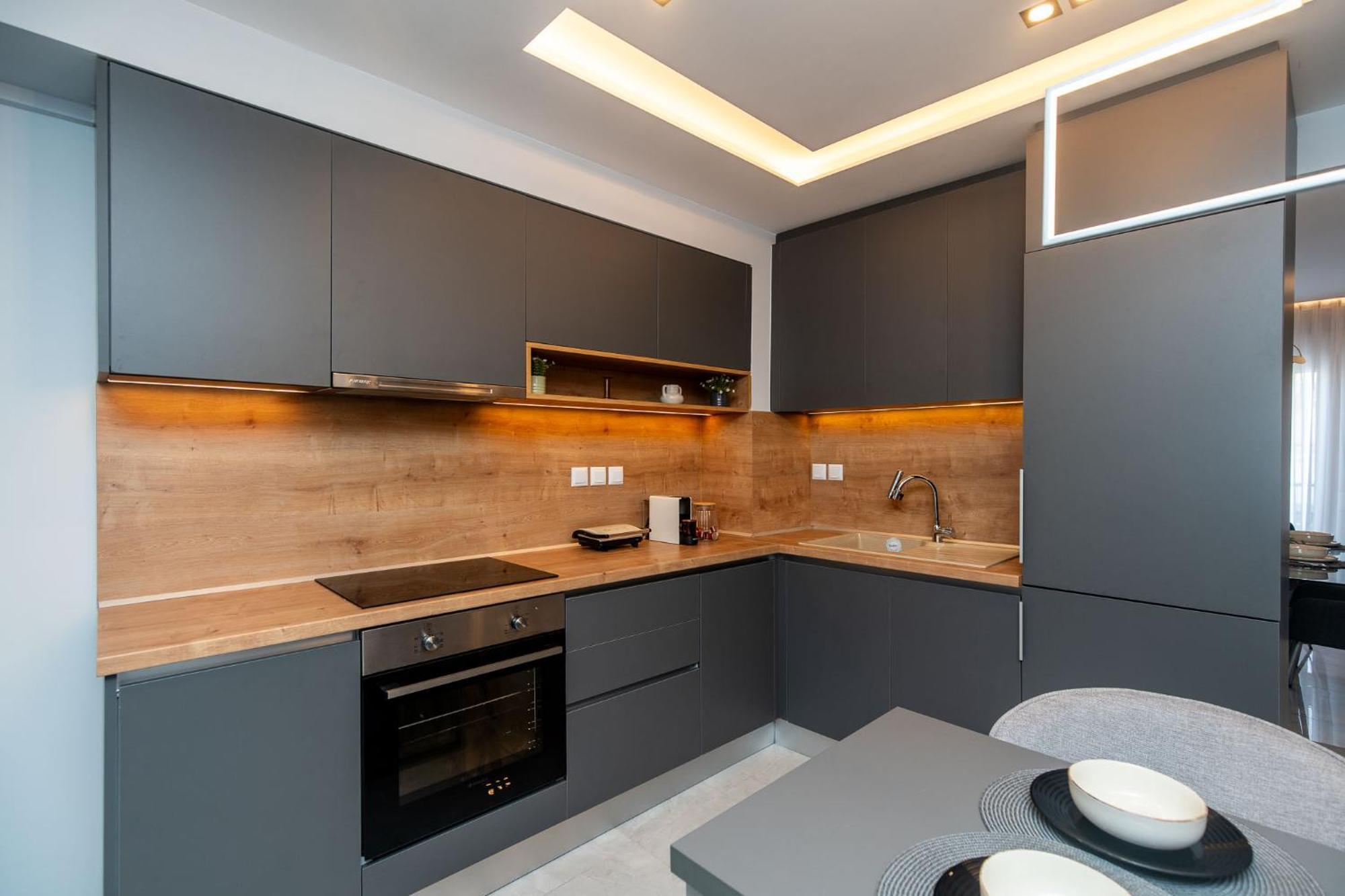 Urban Jungle Apartment Tesalonika Bagian luar foto